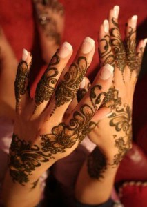 Paki Fancy Mehndi Design